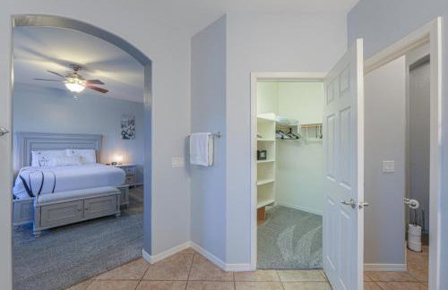 Pet friendly 3br 2ba Private optional heated Pool BBQ grill Golf Clubs close to park - Foto 35