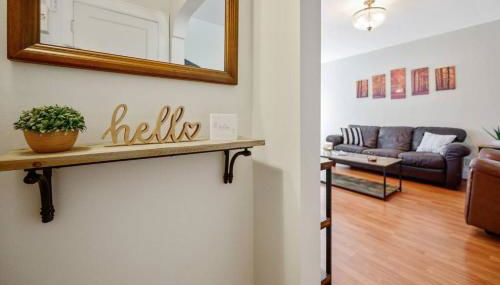 Center St Retreat - 1 Block from Downtown! - Foto 3