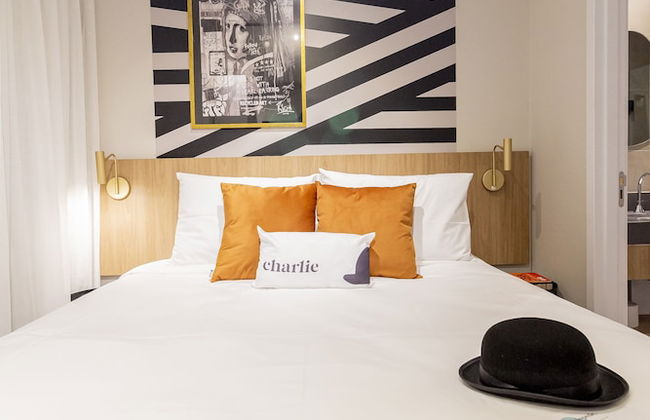 Charlie Uwin Brooklin - Foto 17