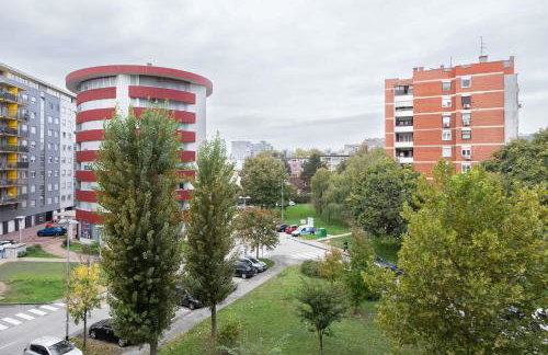 Bright 1BDR with Balcony & Parking - Photo 18