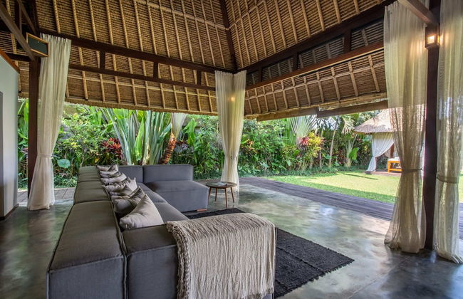 Luxury Jungle Villa, 3 BR, Ubud With Staff - Foto 40