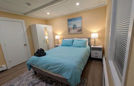 Charming 3BR near Boston, Airport and Beach with parking - Foto 32