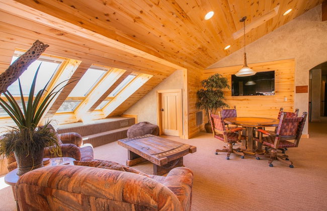 Cougar Ridge Resort, LLC - Photo 60