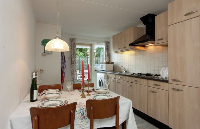 Cottage in Nes-ameland Near Coastline - Foto 17