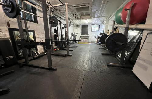 Local Landmark - Gorgeous Historic Home - Foto 35