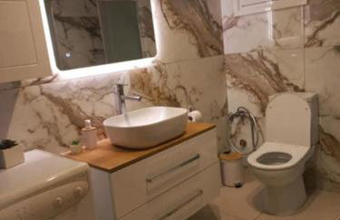 By the sea - Foto 21