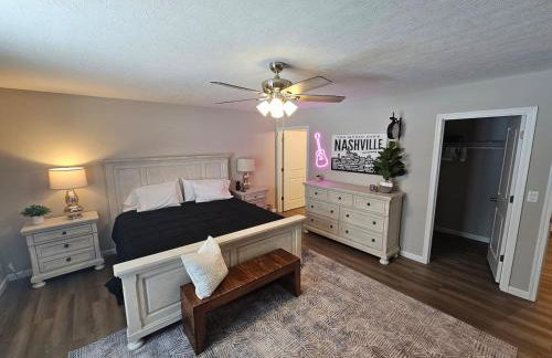 And . . . . the Beat Goes On - Foto 17