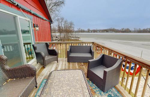 Waterfront Fun! Group Getaway on Lake Marie - Foto 31