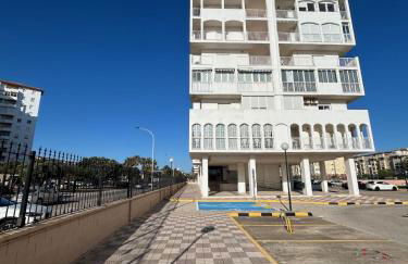 GATU Villa Salada, junto la playa, parking, terraza, aire acc, piscina, wifi Sólo familias o grupos mayores de 21 años - Foto 31