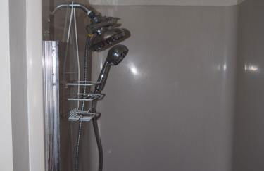 Emanuel - Cute Upstairs Apt AC Great Location - Foto 31