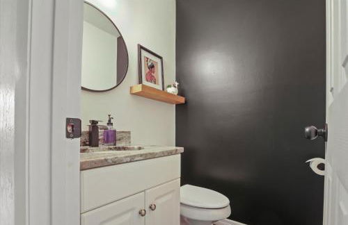 The YinYang - King Bed , Workspace , Full Kitchen - Foto 34