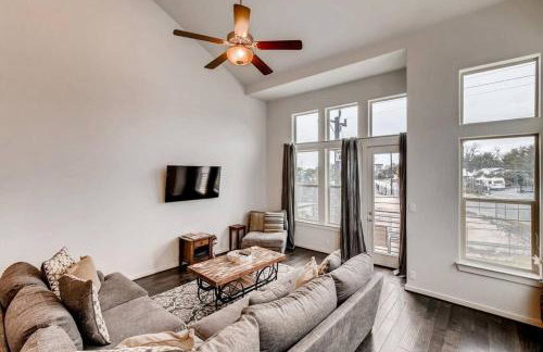 Fam Friendly 5 Bed Home Blocks To Pearl/Riverwalk! - Foto 9