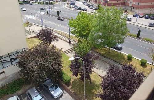 Enjoy Lisbon Cascais Sintra 1200 metres to metro blue line Sintra Rail line Free Parking - Photo 44