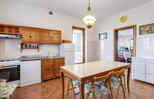 Villa in Torri With Pool & Mountain Views - Foto 11