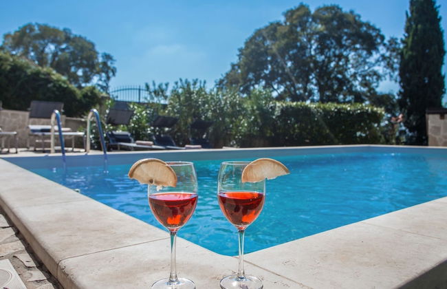 Adorable Holiday Home With Private Swimming Pool & Terrace - Foto 15