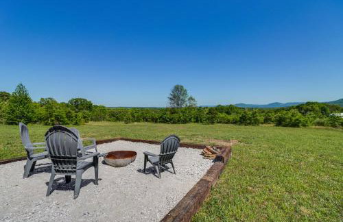 Arkansas Retreat with Deck, Fire Pit and Mtn Views! - Foto 22