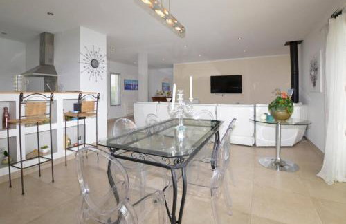 Villa Piscine Mer 7 min Vue Montagne Clim - Foto 17