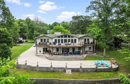 Grande Villa – Lake Cumberland View • Hot Tub • Game Room • Walk to Boat Ramp ➠ 389 - Foto 2