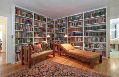 Picture Postcard Mansion in Manchester Village - Foto 13