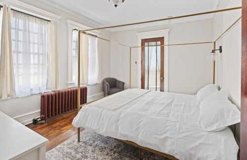 Grand Historic 8BR 6 5BA Mansion Waterfront Decks - Foto 18