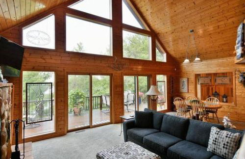 Sandy Lake Cabin ~Private Luxury Vacation Home~ - Foto 25