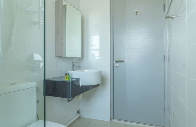 OYO Home 43995 Premium 3br 1tebrau - Photo 32