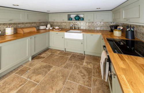 Quaint 18th Century Cottage in Lymington - Foto 14