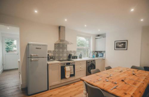 Charming 3 Bedroom Home with Garden in Banbury - Foto 6