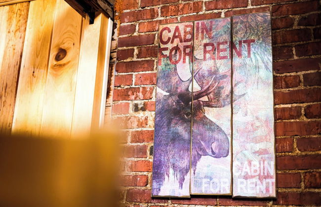 Historic barn at Moosehead Lake - Photo 7