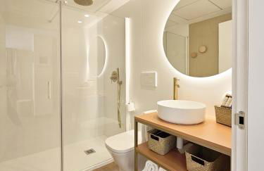 Apartamentos Las Ciencias R - Photo 19