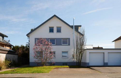 Lichtdurchflutende Wohnoase-Stilvoll-ruhig-kostenloser Parkplatz- 24-7 Self Check-in, bis zu 5 Personen, sehr geräumig - Foto 28