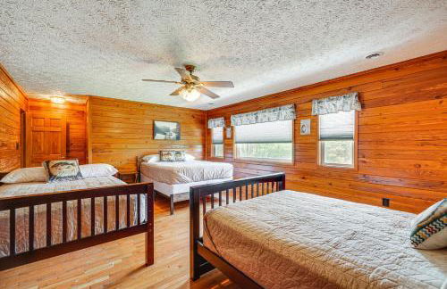 Boat Dock Pet-Friendly Douglas Lake Getaway! - Foto 19