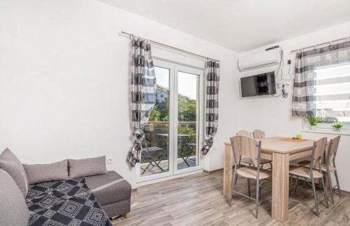 6 Bedroom Stunning Home In Lukovo - Foto 17