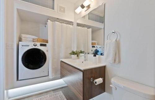 Iconic Modern Stay w Free Parking - Foto 18