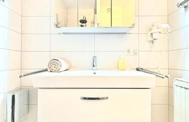 Duhnerherz Bestlage im Zentrum,am Strand Duhnen, Balkon mit Meerblick,Wlan Parkplatz und Fahrradabstellraum Bettwäsche und Handtücher inkl - Foto 16