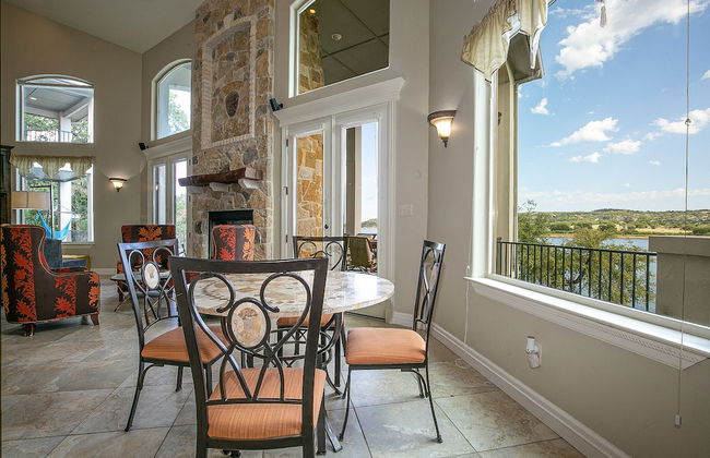 Lakefront Luxury-breathtaking Views-games-firepit - Foto 32