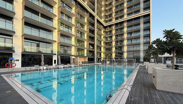 Cozy 1BR in Binghatti Emerald - Foto 3, Habitación