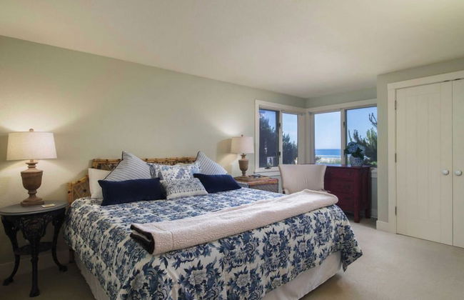 Chapman Cove by Avantstay Gorgeous Beach Bungalow w/ Sauna - Photo 7