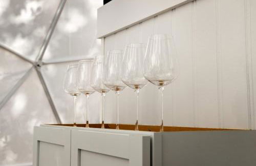 Luxe 2 Bed Dome w Hot Tub Deck Fire Pit & Bath - Foto 21