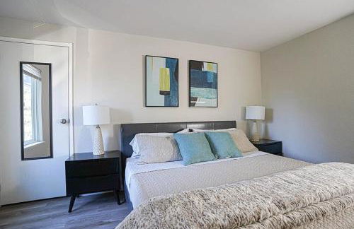 Modern Cozy next to Microsoft, Queen Bed, Parking - Foto 14