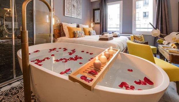 Miss Eiffel Tower - Foto 2, Imagen principal