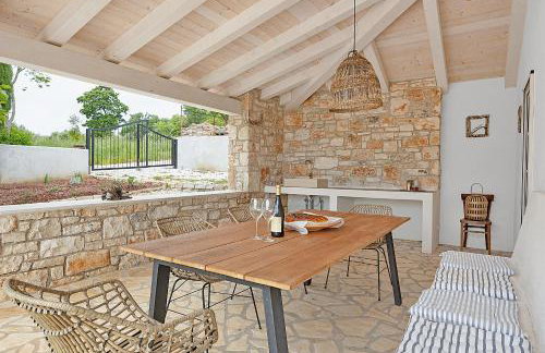 Casa Mirna for 7 people near Pula with sea view & only 2 km from the sea - Foto 3