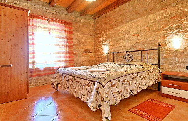 Authentic Villa in Tinjan With Private Pool - Foto 11