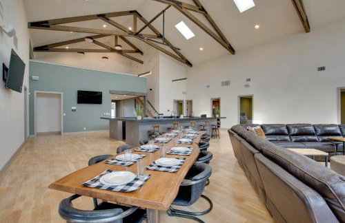 Game Room, Fireplaces, On-Site Lake! Kaufman Home - Foto 3