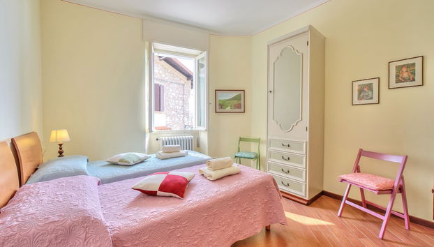 Angela -terrace & Beautiful View Lake - Foto 4, Zimmer