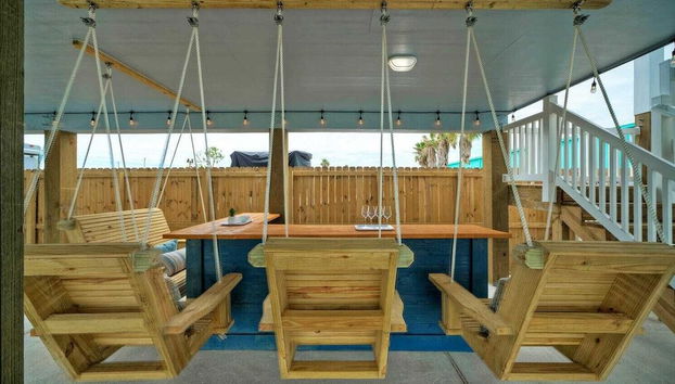 Sleeps 16 2 Homes Priv Pool Ping-Pong 1Block to Alister St. Shops Dining - Foto 2, Interior