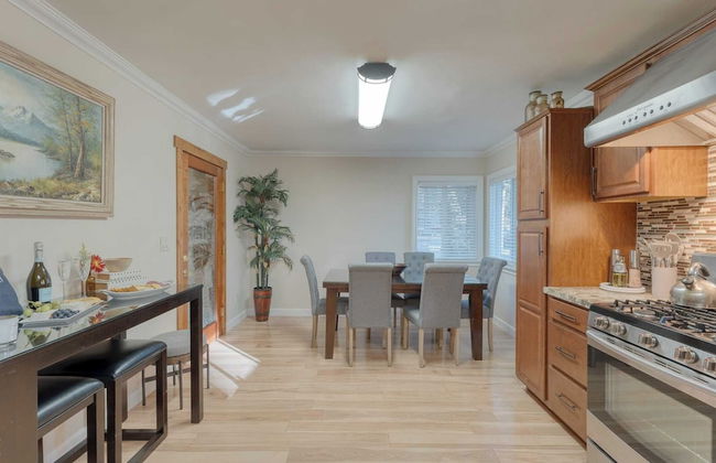 Lake Star by Avantstay Hot Tub, Walk to Beach - Foto 14