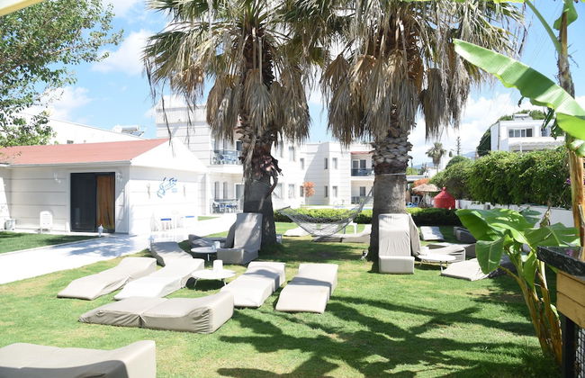 Tasev Apart Hotel - Photo 39