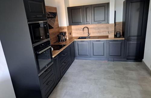 APPARTEMENT CLIMATISE - TERRASSE AVEC APERCU MER - GOLF DE ST TROPEZ - Foto 9