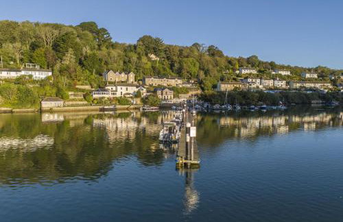 Waterfront House - Photo 44